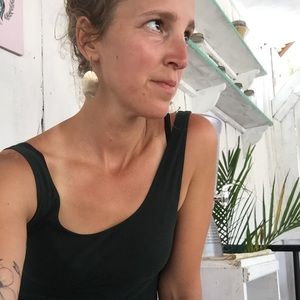 Meet your Posher, Caroline